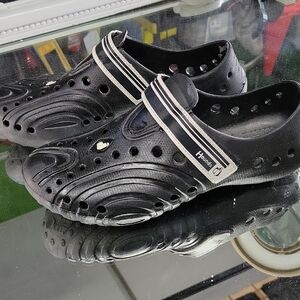 Men's 8/9 Hounds Men's Ultralite slip-on shoes in black